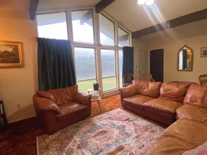 Image of Groovy Country Pad in a Serene Setting