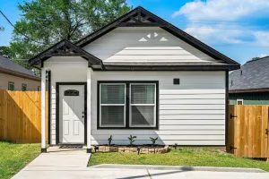 Image of Cozy 3bed\/2bath Home I Minutes from Lake Conroe