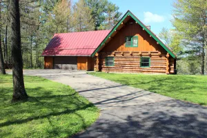 Image of Rustic Full Log Home on quiet Lake Onland - Family and Pet Friendly