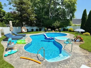 Image of Toddler Friendly, toys, boardwalk, beach, downtown, POOL, & clean! You get ALL!