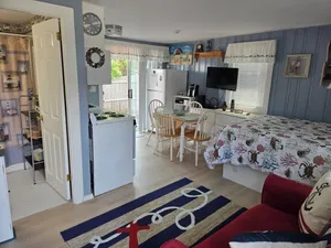 Image of Cozy studio only 3\/10 of a mile from Nantucket Sound, Free WIFI