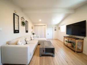 Image of Charming Modern Retreat near Disney & Knot Berry