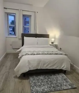 Image of Luxury 2 bedroom apartment in Bedford