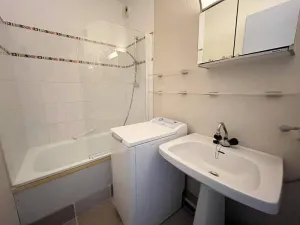 Image of 150m from resort center, 2nd floor, terrace, tv, ski locker, 45m², Peisey-Vallandry