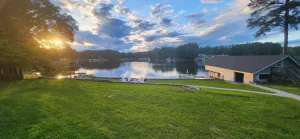 Image of 8 bedroom, 4.5 Bath Lake Front Home with Boathouse. Sleeps 18