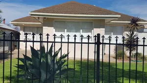 Image of 10 min to CBD 1950s retro home