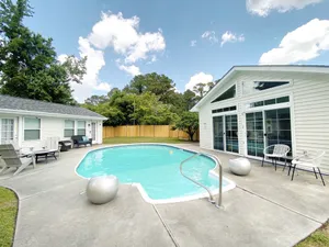 Image of 2 HOUSES!! Dreamy Villa & Tiny House! Large pool!