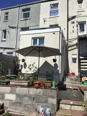 Image of Apartment with shared garden and basic equipments