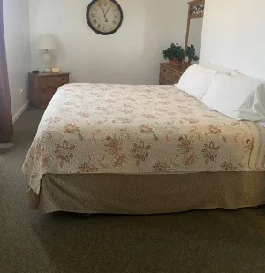 Image of Cozy Motel Room within 5 minutes of Glendo Recreational Area