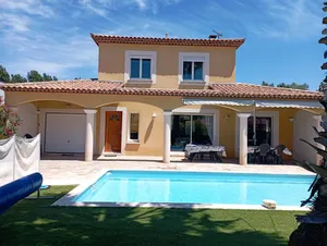 Image of Villa with secure pool by the sea in a very quiet cul-de-sac