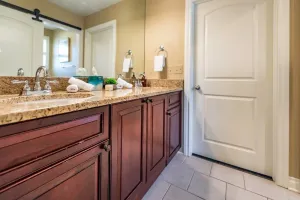 Image of Bright, Spacious Plymouth 4BR - Walk to DT!