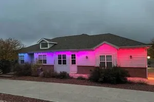 Image of Beautiful house with Home theatre on 1.5 acres!