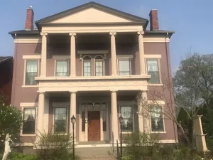 Image of The Mansion on Park Avenue - walk to downtown Galena