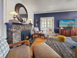 Image of The Artsy Tartsy Cottage off West Lake Okoboji