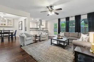 Image of 2 Living Rooms, Lots of Big Beds! 3 king, 2 queen