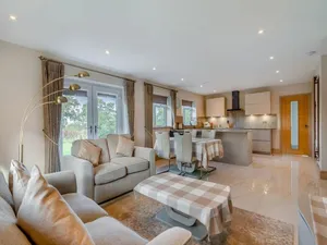 Image of Lux Cottage