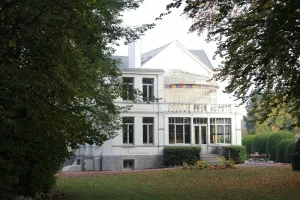 Image of Spacious villa with 6 beautifully decorated bedrooms set in 80 acres of parkland