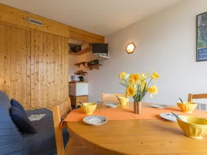 Image of Studio cabin for 4, near center, balcony