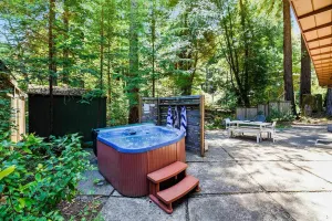 Image of Old Caz Cottage ~ Stylish Mid-Century Décor Nestled Amongst the Redwoods.