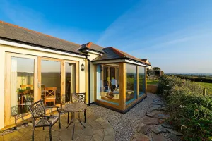 Image of Beautiful Cottage with Stunning Sea Views,Pet friendly,3mins to beach,EV charger