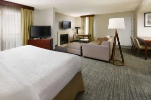 Image of Your Home Away from Home in Vibrant Albuquerque! Free Breakfast, Full Kitchen!