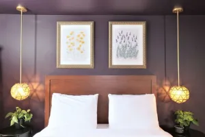 Image of Inn at Parkspring 5 - Self Check In - Parking