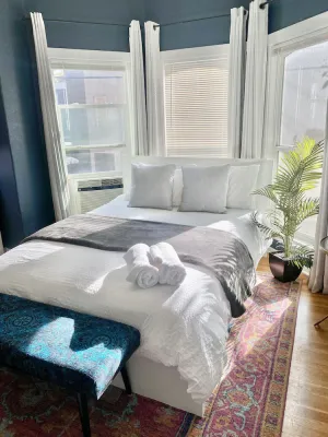 Image of Modern Midtown Victorian Studio near Downtown!