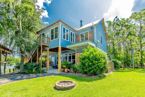 Image of \"Bayou Fever\" a Cajun Bayou Paradise -Sleeps 12