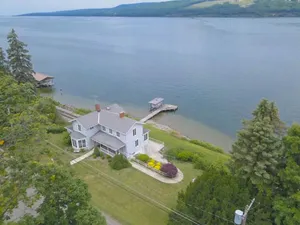 Image of Dean Lake House:\"Historic Seneca Lake Home\"