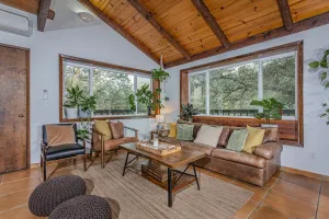 Image of Beautiful Sequoia Hideout // Modern with Views!!