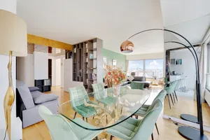 Image of Seine & Eiffel 100m2 avec vue panoramique parking