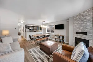 Image of Comfortable condo with fireplace & washer\/dryer - close to slopes