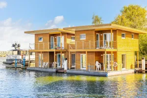 Image of FLOATING HOUSES Classic _ _Schwimm