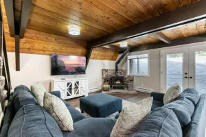 Image of Rustic and Modern 3BDR Tahoe Cabin