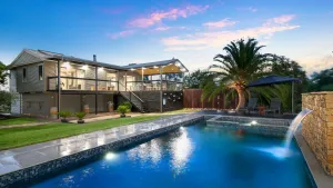 Image of Lilies Luxe Suite on Lovedale with Private Heated Pool 5star