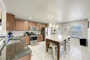 Image of 2 Story 4 Bedroom Modern Home near Kalahari Resort