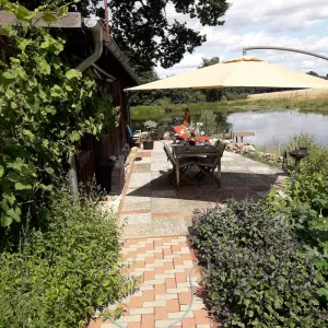 Image of Ferienhütte am Privatsee, Fischen, Schwimmen, Reiten, Wandern und Radeln