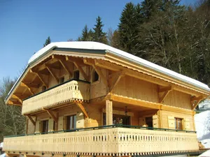 Image of Riders Refuge's Luxury 5 bedroom chalet, private Outdoor Hot Tub