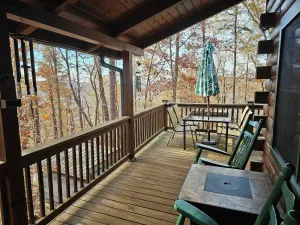 Image of Relaxing 2 bedroom 2 bath cabin minutes from Dahlonega city center!
