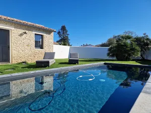 Image of Beautiful house with pool and garden in La Noue
