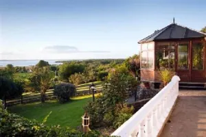 Image of Holiday House with large garden and fantastic lakeview -  'Shannonview '