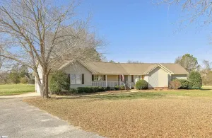 Image of Peaceful Country Retreat just minutes from Laurens Town Square