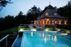 Image of Luxurious large cottage 5 Star\/pool\/far-reaching views in beautiful countryside