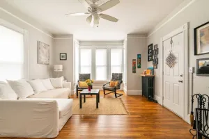 Image of 👑☀️Private Sunny Room w\/King Bed near Providence TrainSt