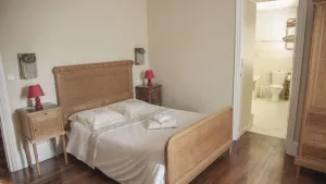 Image of Triple Room with corner Bath street view