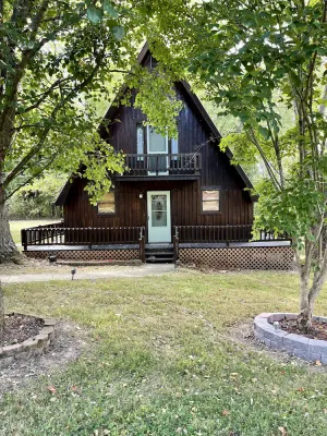 Image of Cozy, Comfy Cabin minutes from Cave Run Lake, I-64, App Harvest, and Morehead.