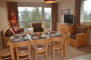 Image of 150m from resort center, 2nd floor, view ski slopes, balcony, parking, tv, ski locker, 60m², Flaine