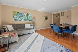 Image of MosbeyDistrict: Cozy Townhome Near DC
