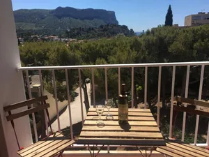 Image of Cassis - Appartement T3 Climatisé et vue mer