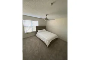 Image of Cozy Blues Stay W\/ FREE parking!!